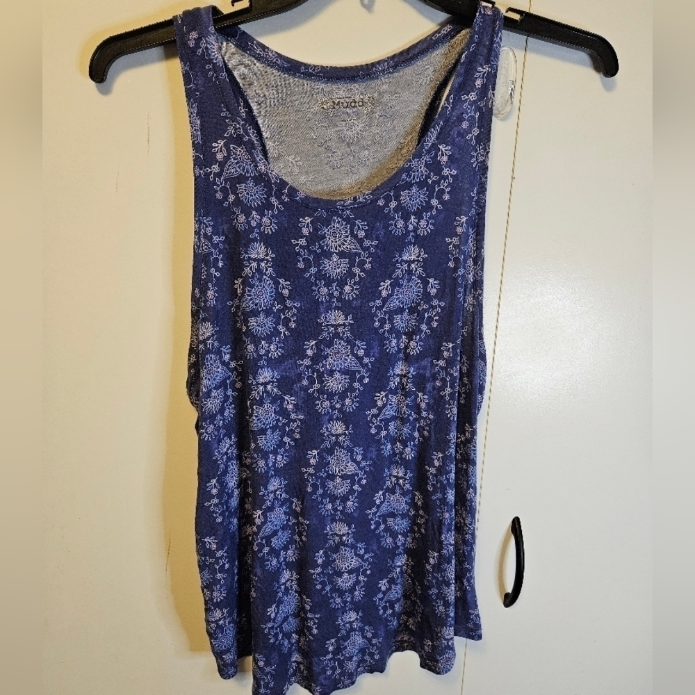 Mudd Juniors Size Large Sleeveless Purple Floral Top
